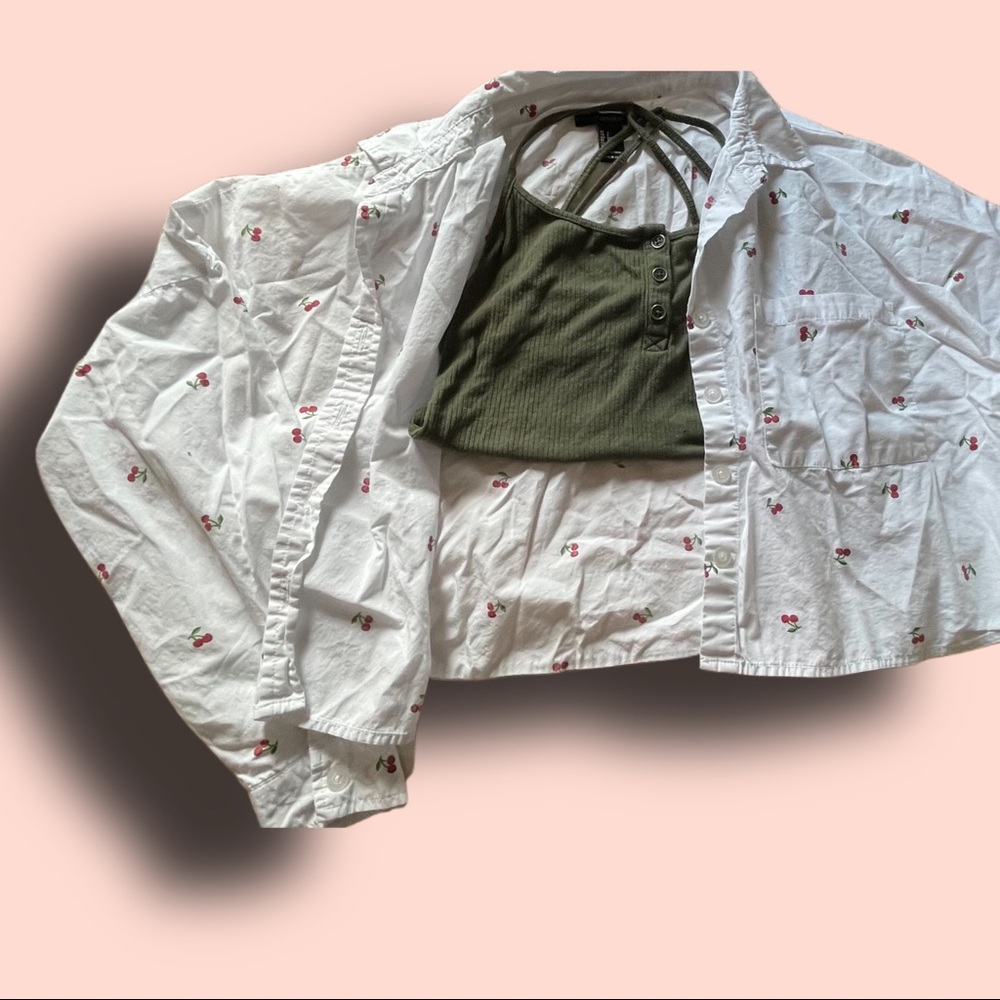 Cherry 🍒cropped button up shirt.